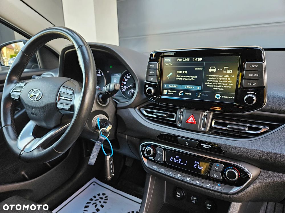 Hyundai i30 1.5 DPI Smart - 11