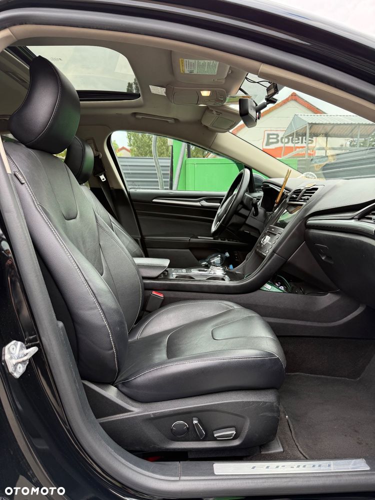 Ford Fusion - 7