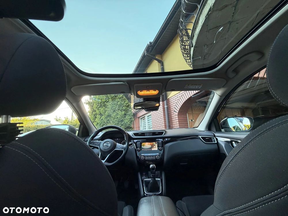 Nissan Qashqai 1.3 DIG-T N-Connecta EU6d - 16
