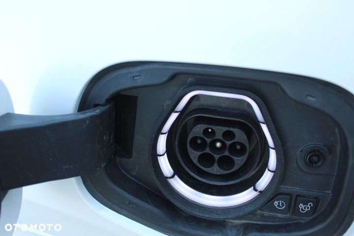 Ford Kuga 2.5P PHEV FWD ST-Line X - 6