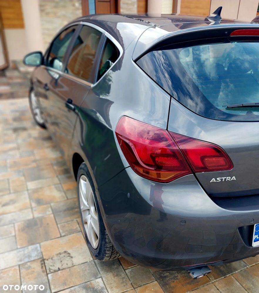 Opel Astra 1.4 Turbo - 26