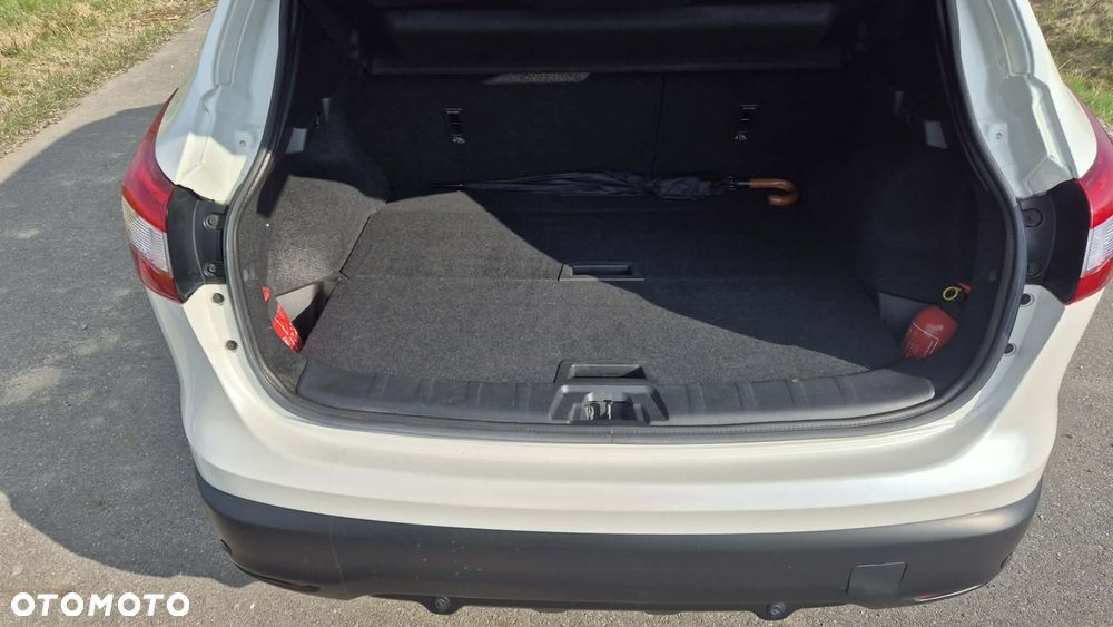 Nissan Qashqai 1.6 DIG-T N-Connecta - 8