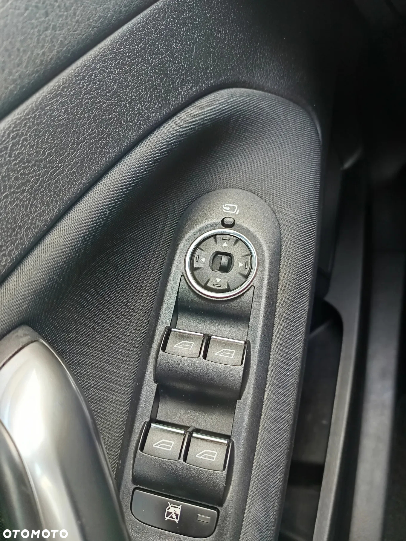 Ford Mondeo - 30
