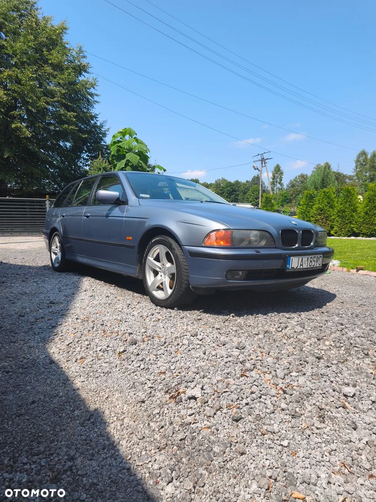 BMW Seria 5 - 1