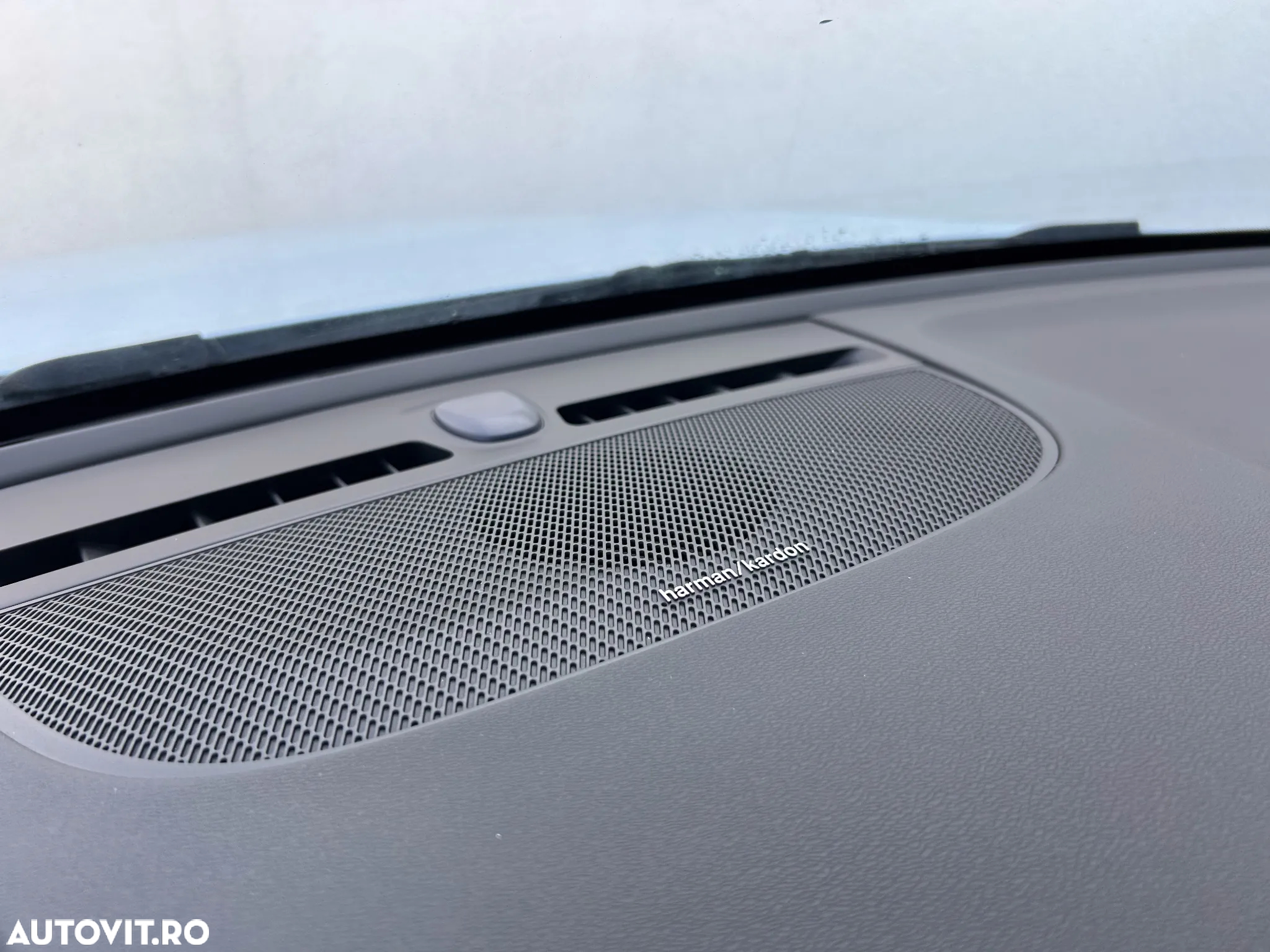 Volvo XC 40 Recharge Twin Motor AWD Ultimate - 24