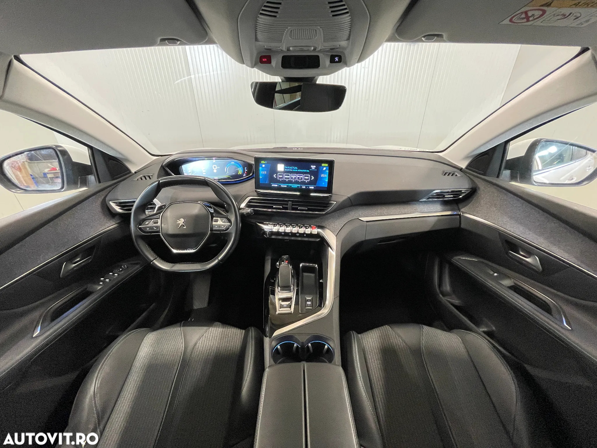 Peugeot 3008 Plug-In Hybrid 225 e-EAT8 Allure Pack - 8
