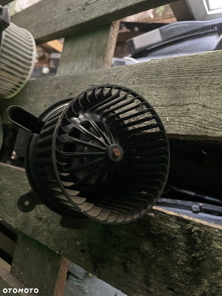 WENTYLATOR NAWIEWU, DMUCHAWA CITROEN C4 2008R  B9506 - 2