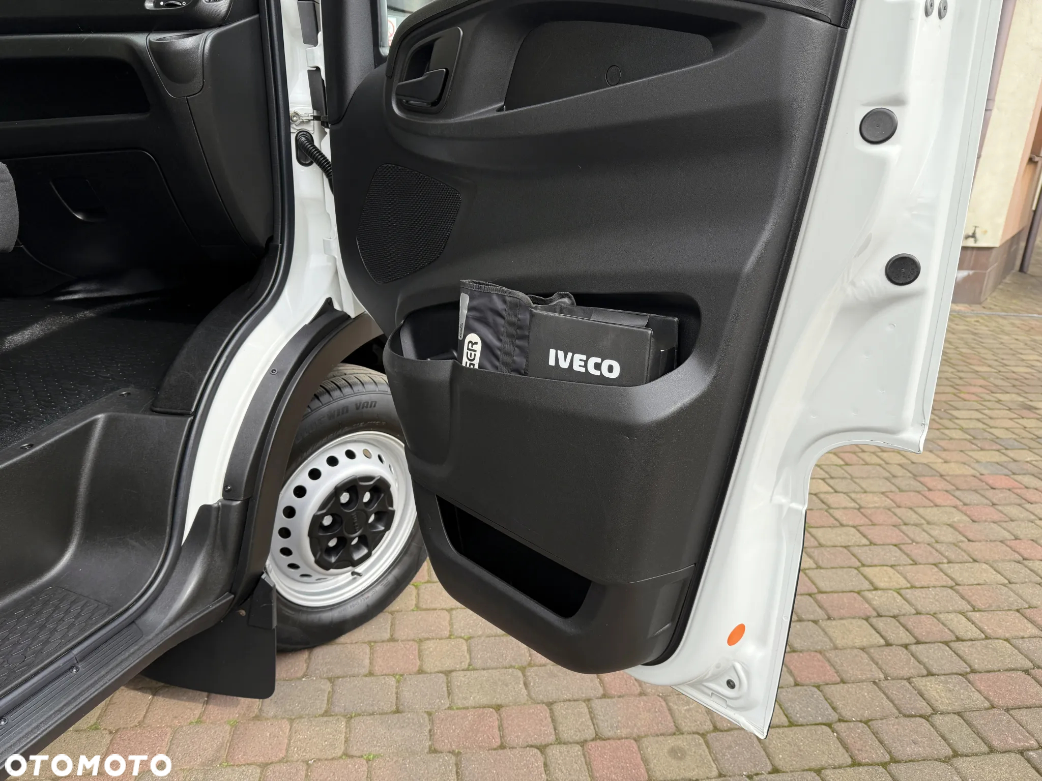 Iveco Daily 3,0 Chłodnia Mroźnia Winda - 29