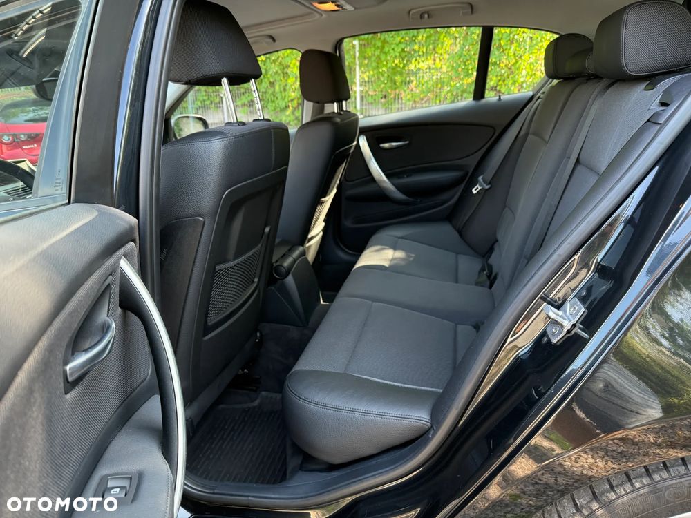 BMW Seria 1 116i Edition Sport - 9