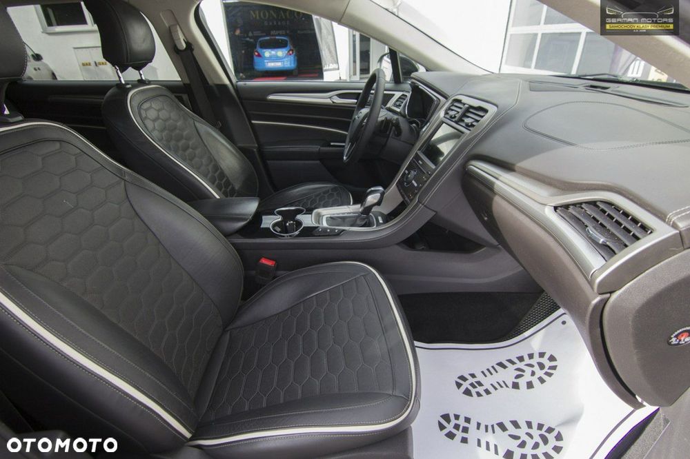 Ford Mondeo Vignale 2.0 TDCi PowerShift - 29