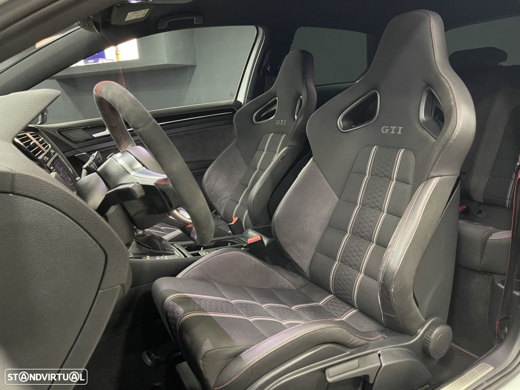 VW Golf GTI Clubsport DSG - 2