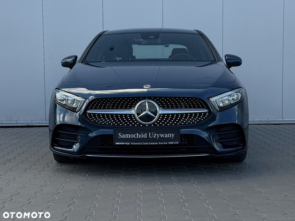 Mercedes-Benz Klasa A 180 AMG Line 7G-DCT - 3