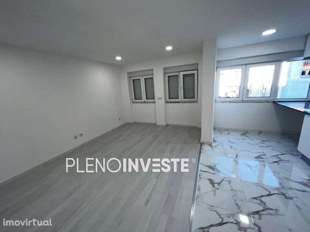 T2 Totalmente Remodelado com Varanda nas Paivas - Grande imagem: 3/26