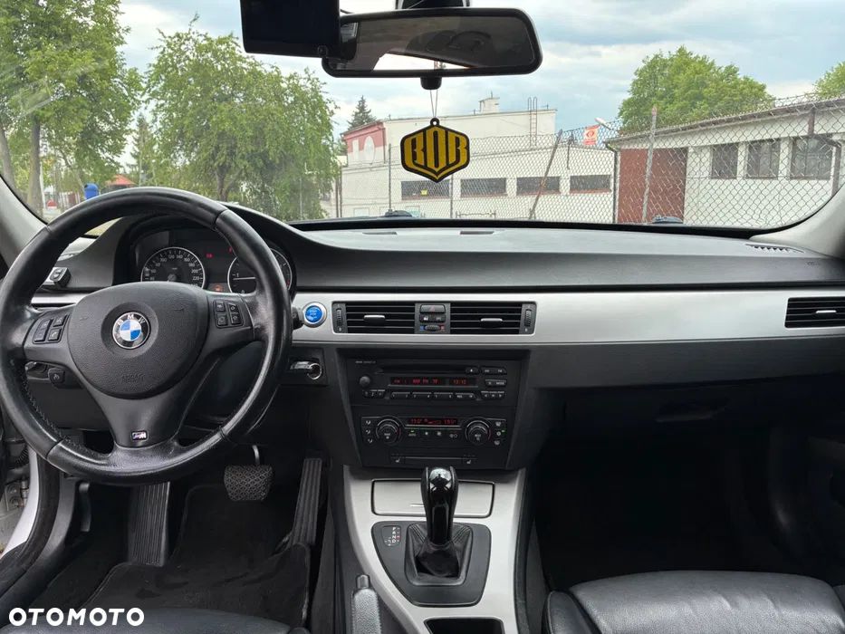 BMW Seria 3 320d DPF - 6