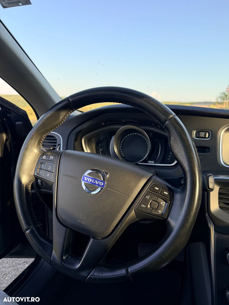 Volvo V40 D3 Geartronic Summum - 13