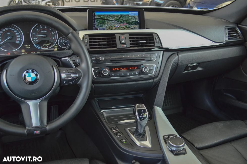 BMW Seria 3 320i Aut. M Sport - 32