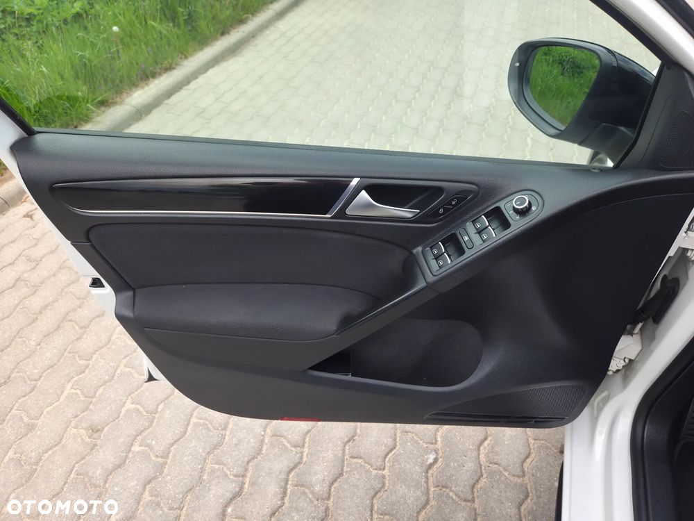 Volkswagen Golf 2.0 GTI DSG - 17