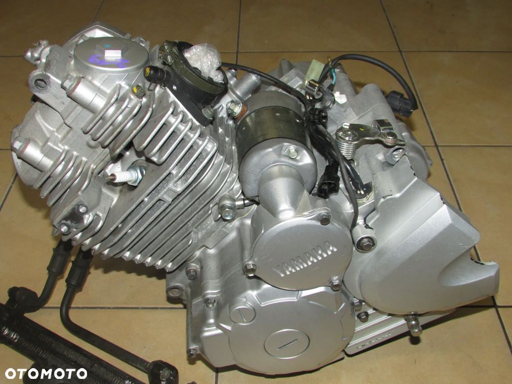 Yamaha YBR250 YBR 250 silnik engine - 1