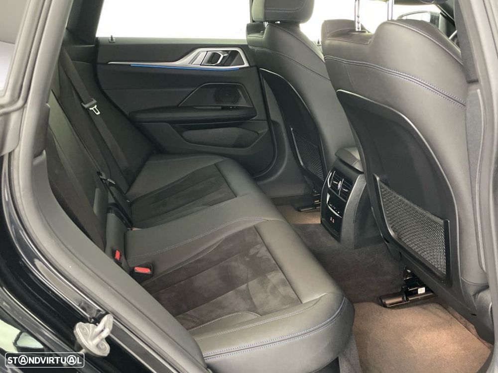 BMW i4 eDrive40 Desportiva M - 23