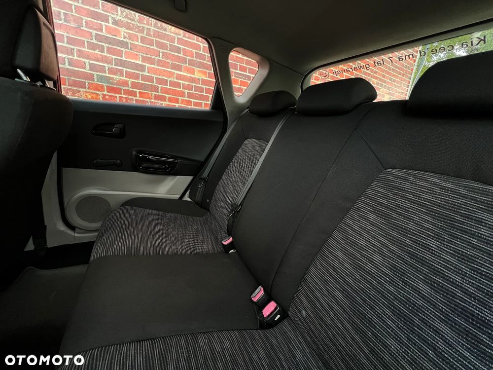 Kia Ceed - 18