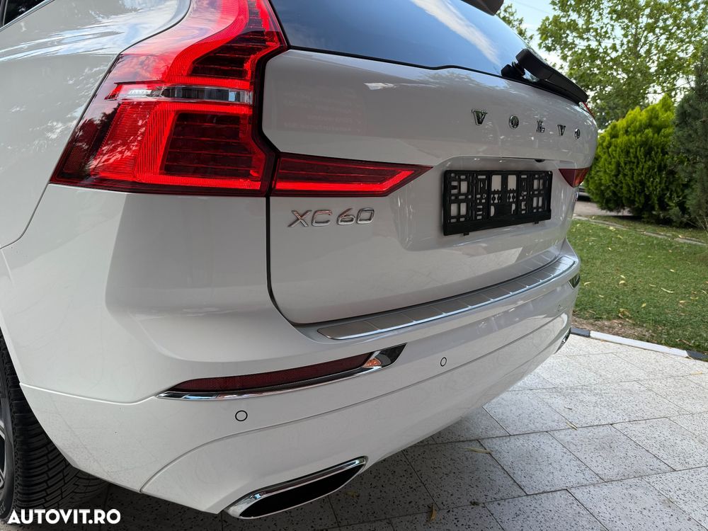 Volvo XC 60 B4 MHEV AWD Inscription - 35