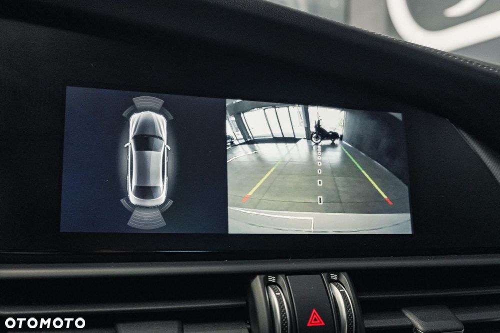 Alfa Romeo Giulia 2.0 Turbo Veloce Q4 - 19
