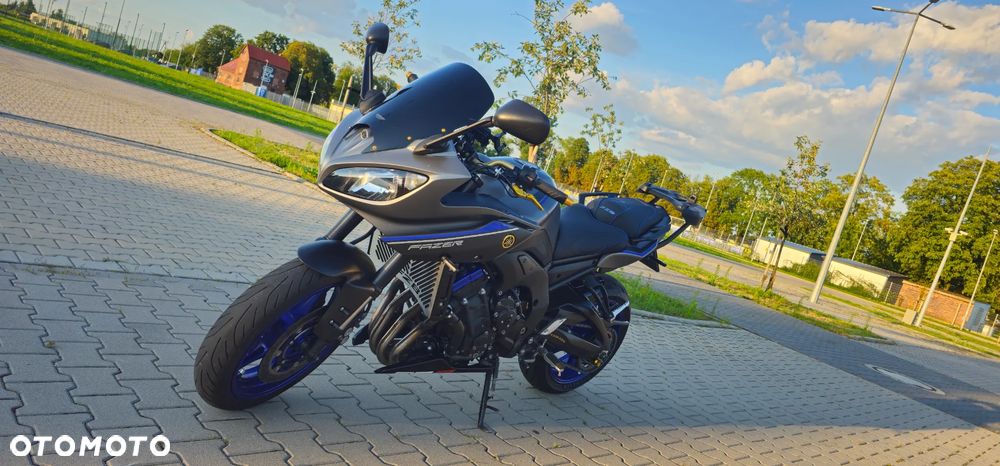 Yamaha FZ8 - 2