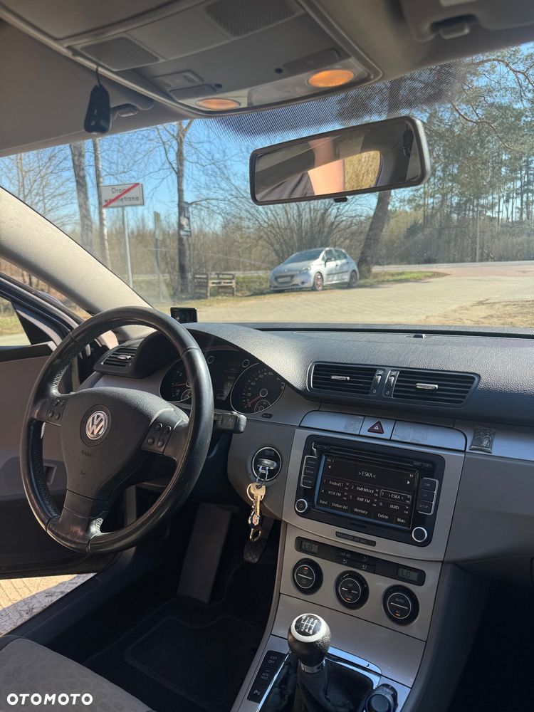 Volkswagen Passat 1.8 TSI Comfortline - 16