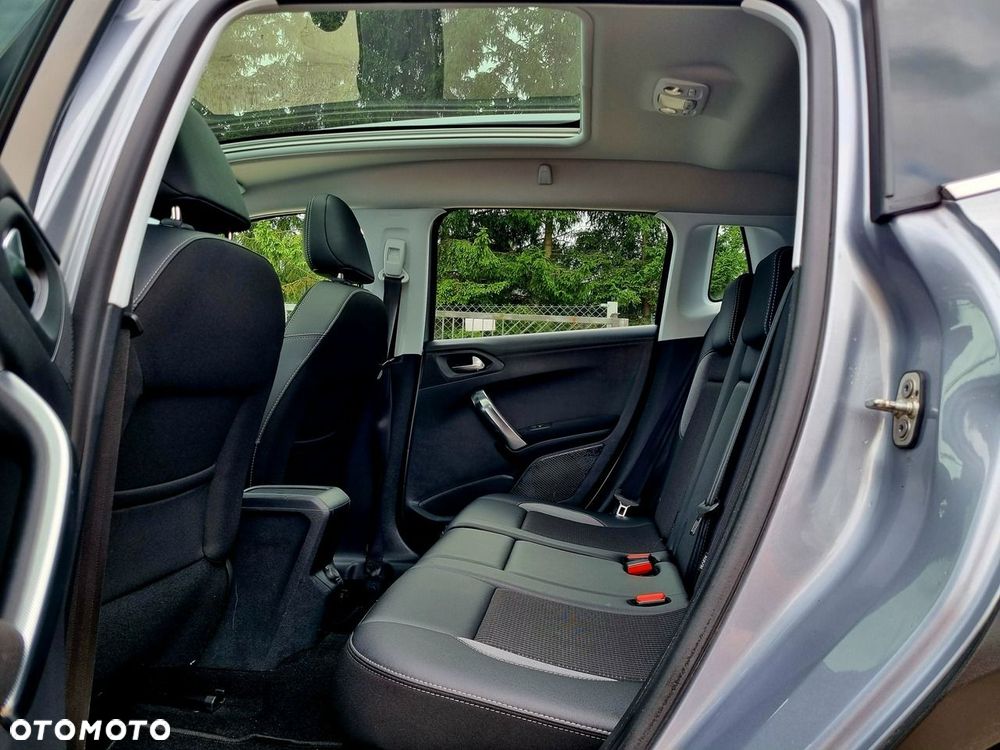 Peugeot 2008 1.6 BlueHDi Allure - 10