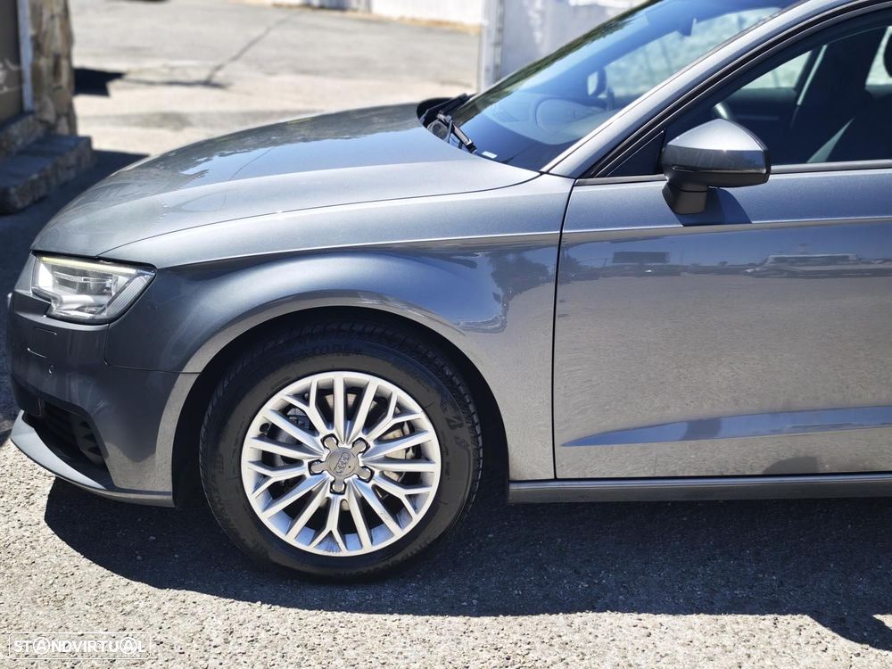 Audi A3 Sportback 1.6 TDI Design - 17