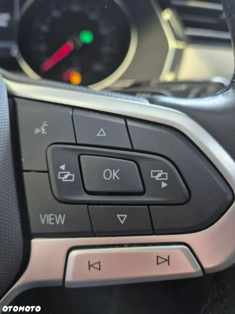 Volkswagen Passat 2.0 TDI Elegance DSG - 21