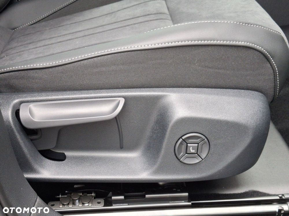 Volkswagen T-Roc 1.5 eTSI Style DSG - 21