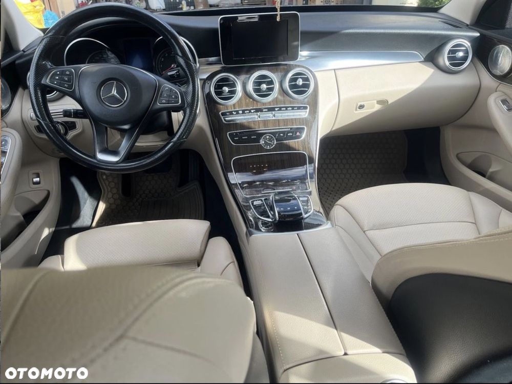 Mercedes-Benz Klasa C 300 7G-TRONIC - 7