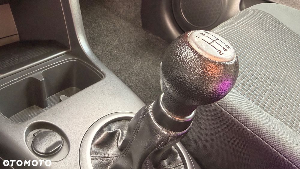 Suzuki Swift 1.3 Limited 25 - 35