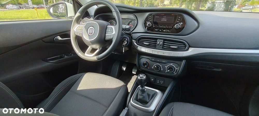 Fiat Tipo 1.4 T-Jet 16v Easy EU6d - 9