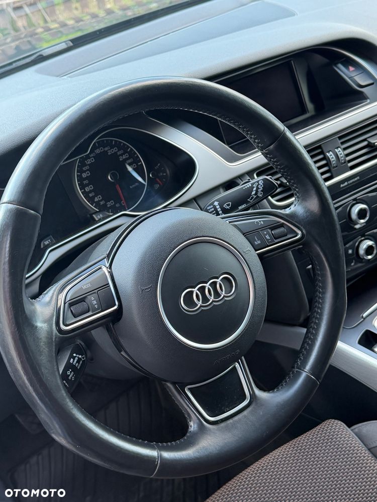 Audi A4 Allroad 2.0 TDI Quattro - 27