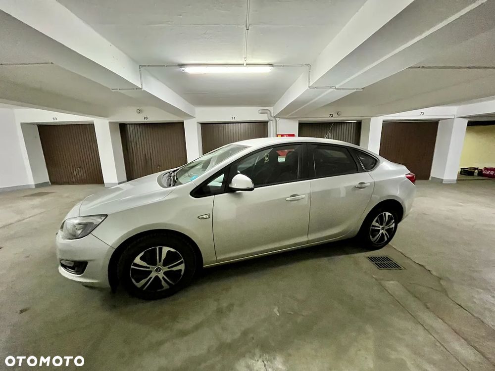 Opel Astra 1.4 T EU6 - 21