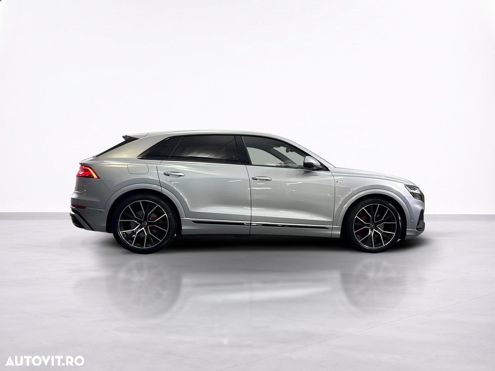 Audi Q8 - 7