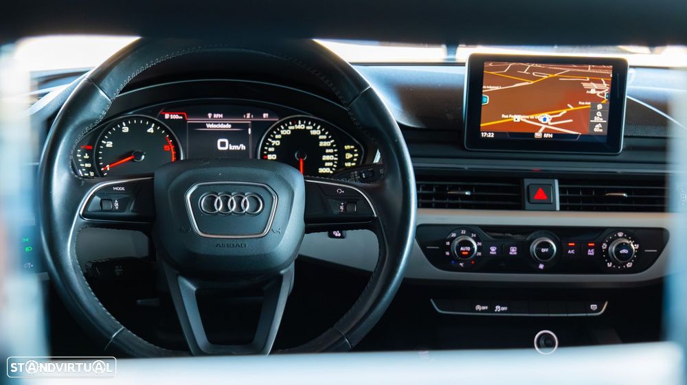 Audi A4 Avant 2.0 TDI Advance - 19