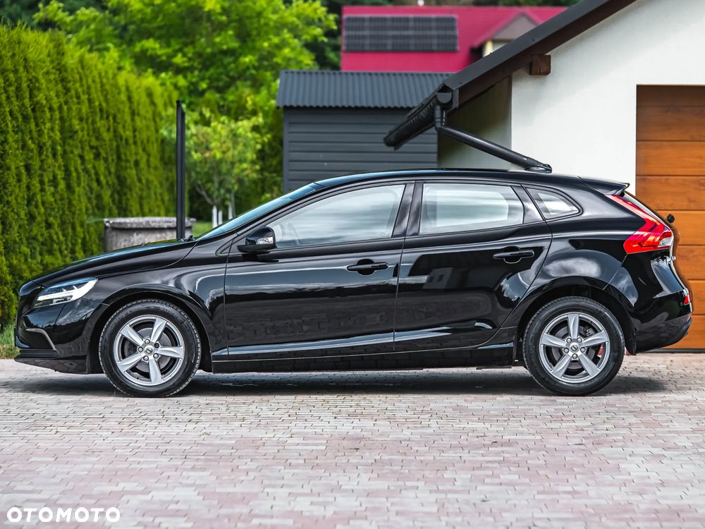 Volvo V40 D2 Momentum - 32