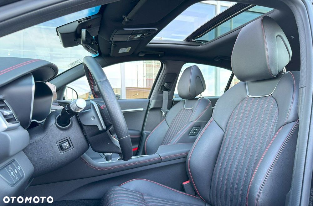 Genesis G70 - 13