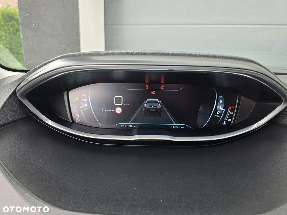 Peugeot 5008 - 25