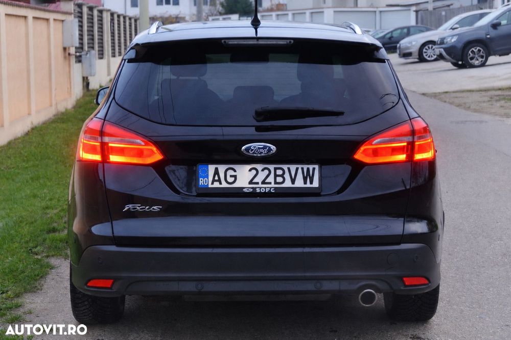 Ford Focus 2.0 TDCi DPF Start-Stopp-System Aut. Business - 9
