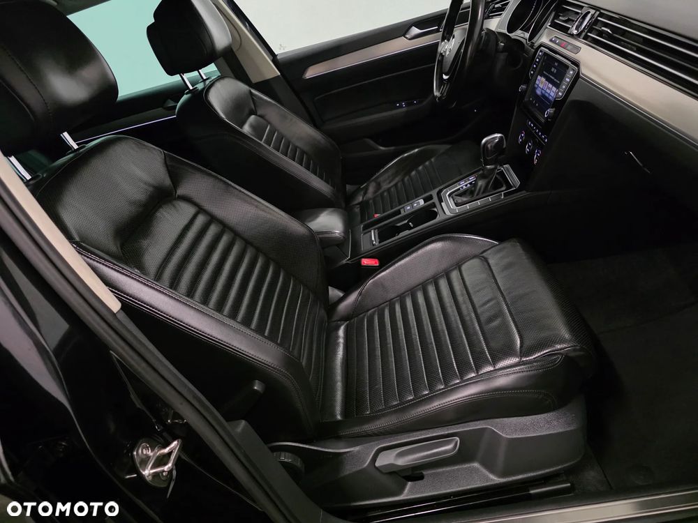 Volkswagen Passat 2.0 TDI BMT Highline DSG - 17
