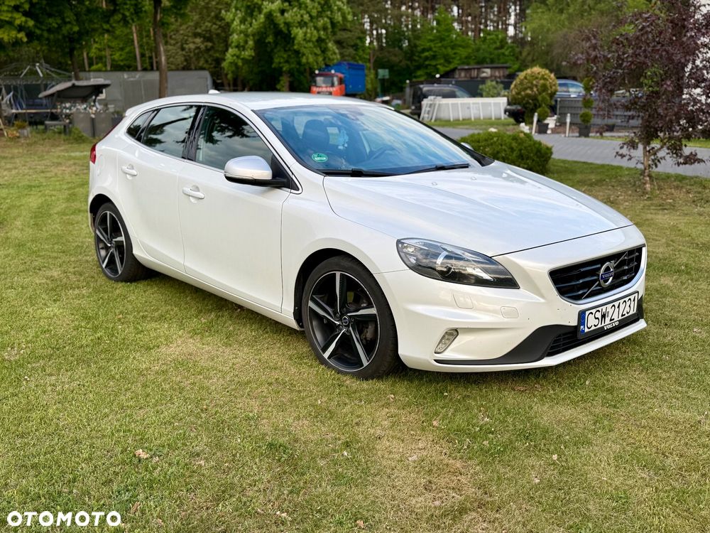 Volvo V40 D2 Drive-E R-Design Momentum - 2