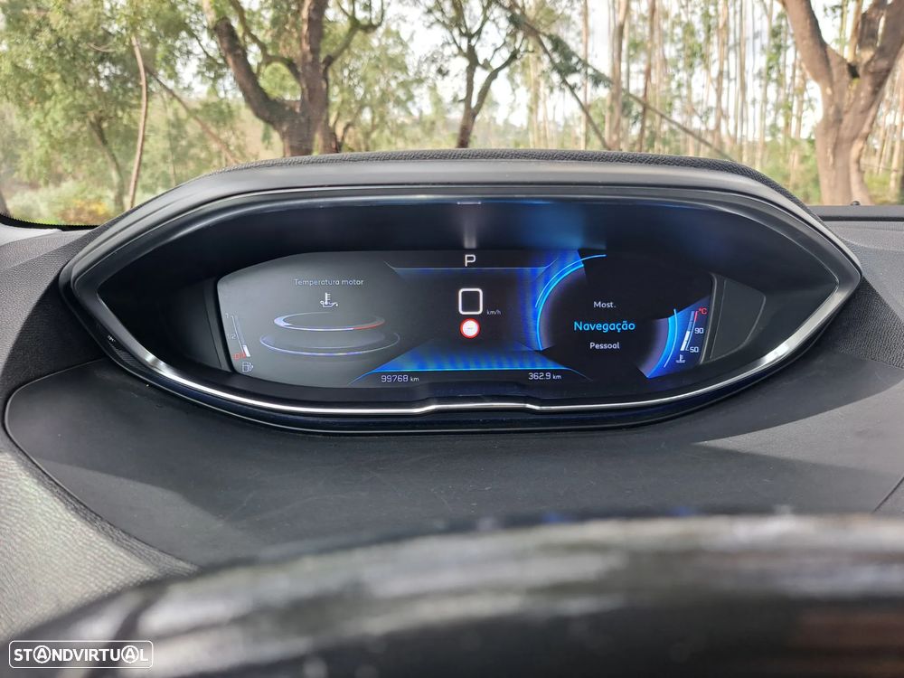 Peugeot 3008 BlueHDi 130 Stop & Start EAT8 Active Business-Pack - 24