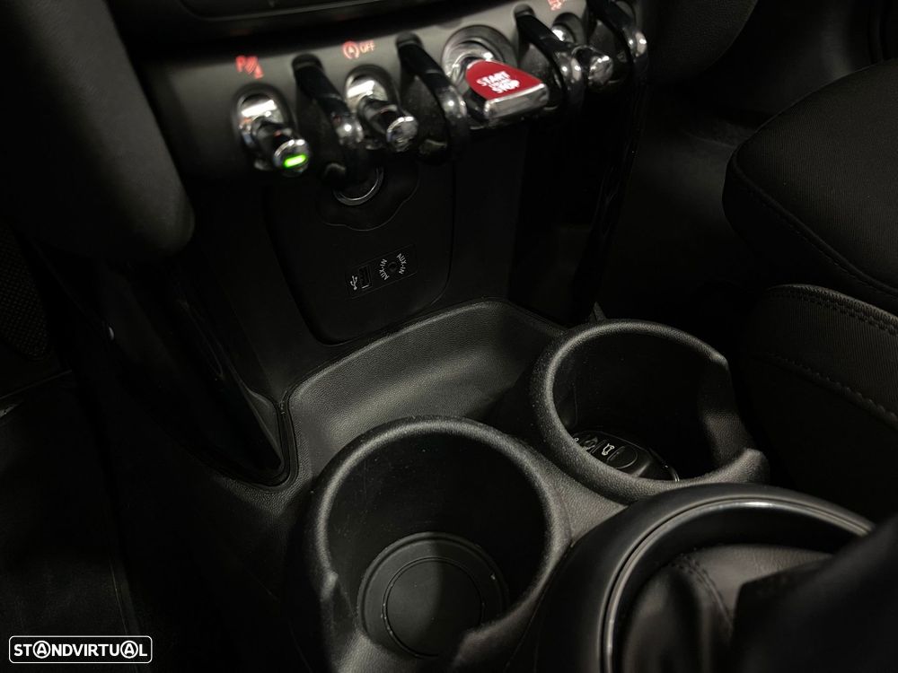 MINI 5 Portas One D - 44