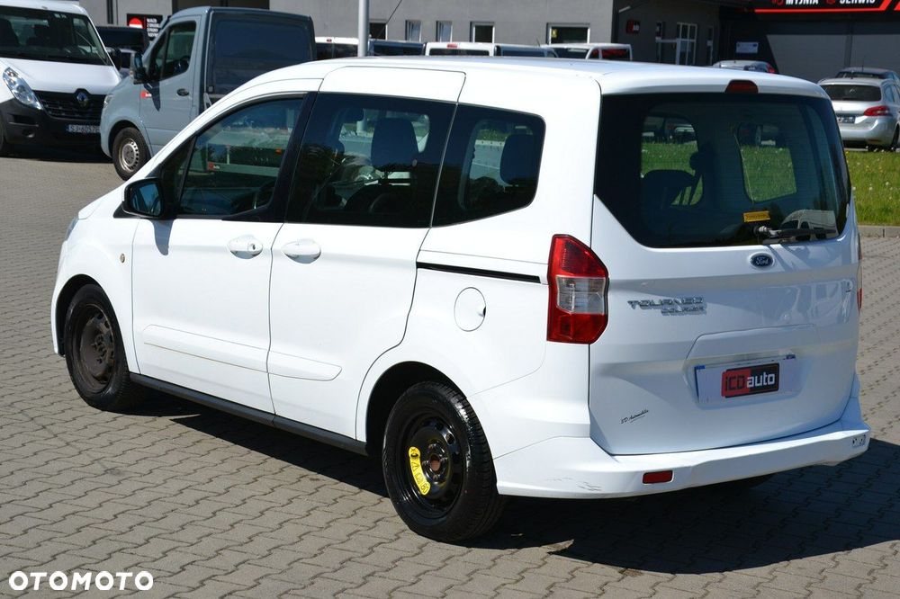 Ford Tourneo Courier - 5