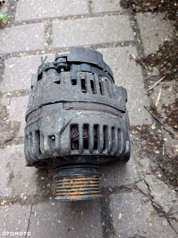 Alternator VW Golf TDI z Niemiec - 2