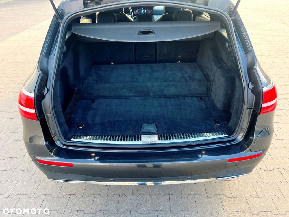 Mercedes-Benz Klasa E 300 de 4Matic 9G-TRONIC AMG Line - 22